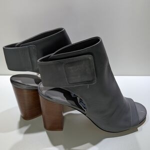 Women's Grey Leather Open-Toe Block Heel Sandals